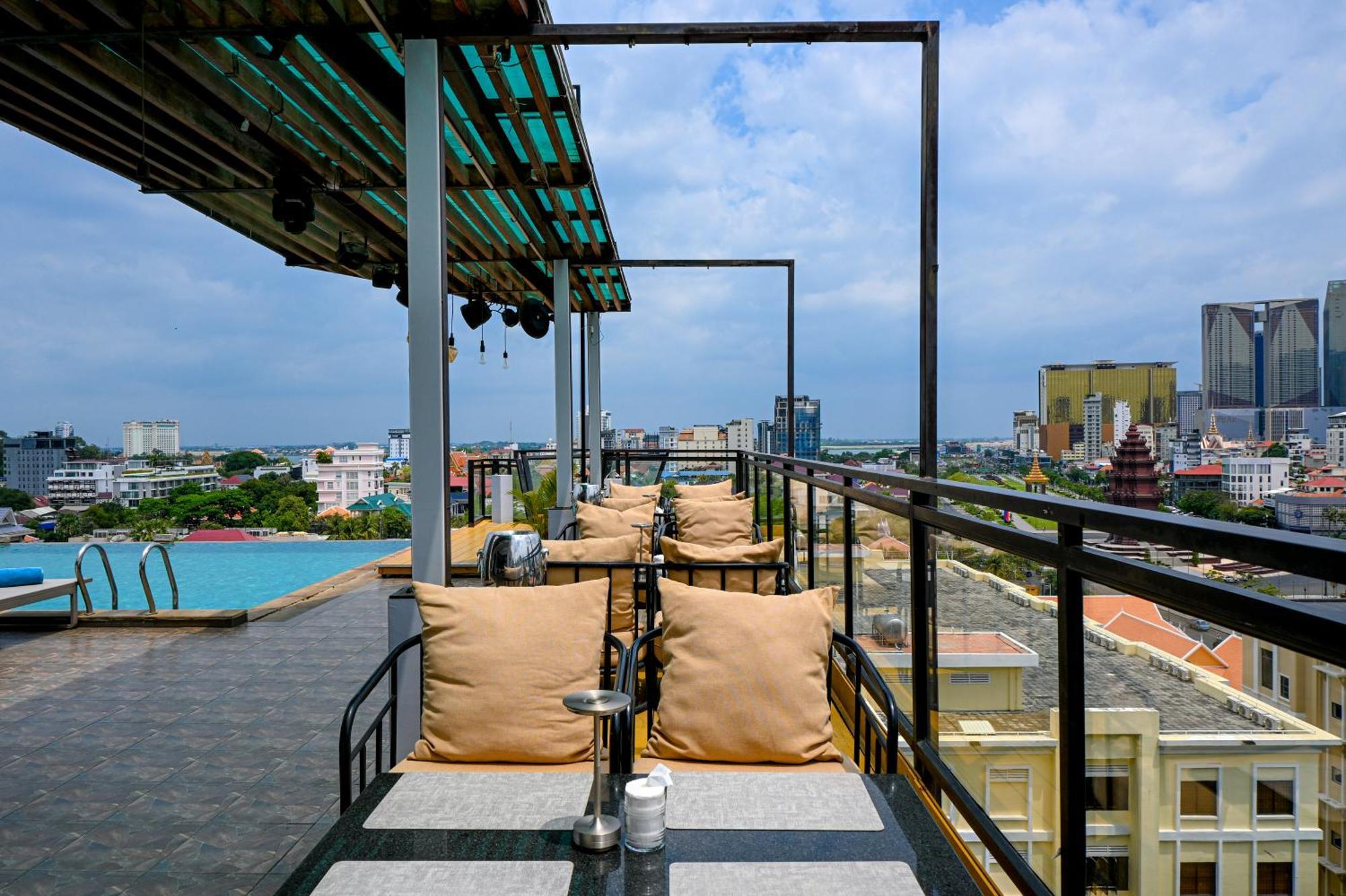 Phnom Penh 51 Hotel & Residences Buitenkant foto