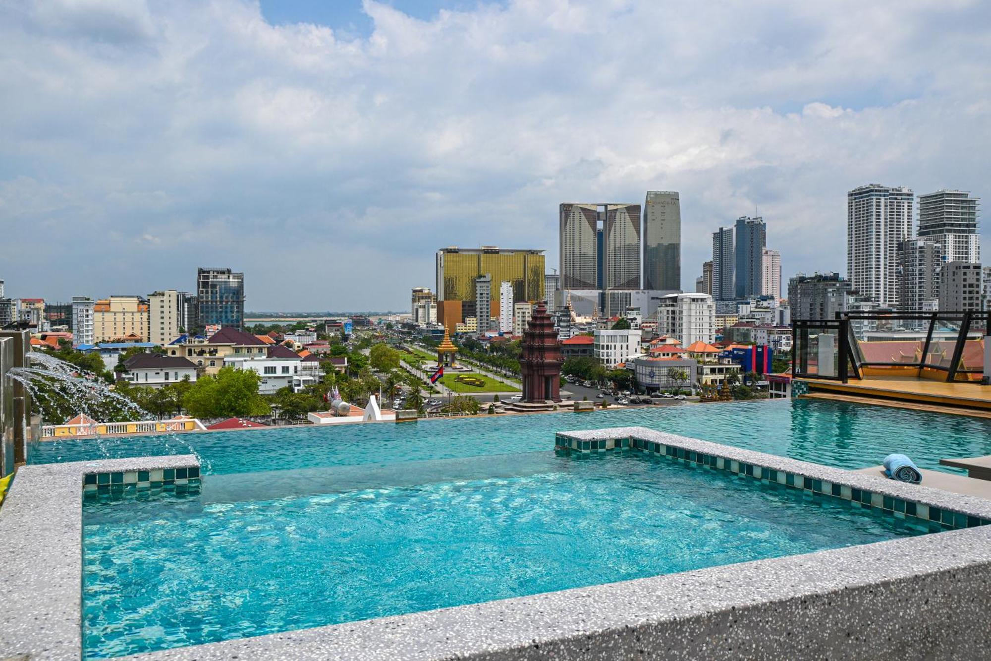 Phnom Penh 51 Hotel & Residences Buitenkant foto