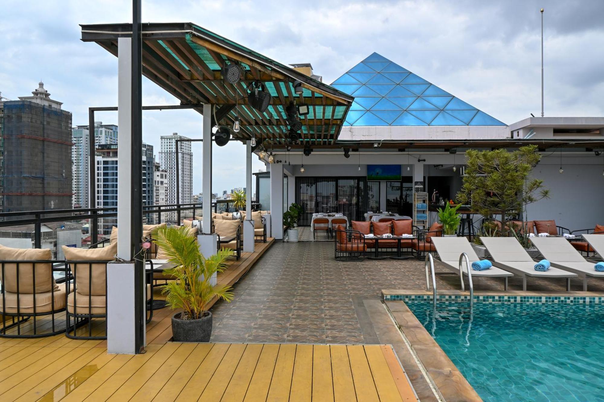 Phnom Penh 51 Hotel & Residences Buitenkant foto