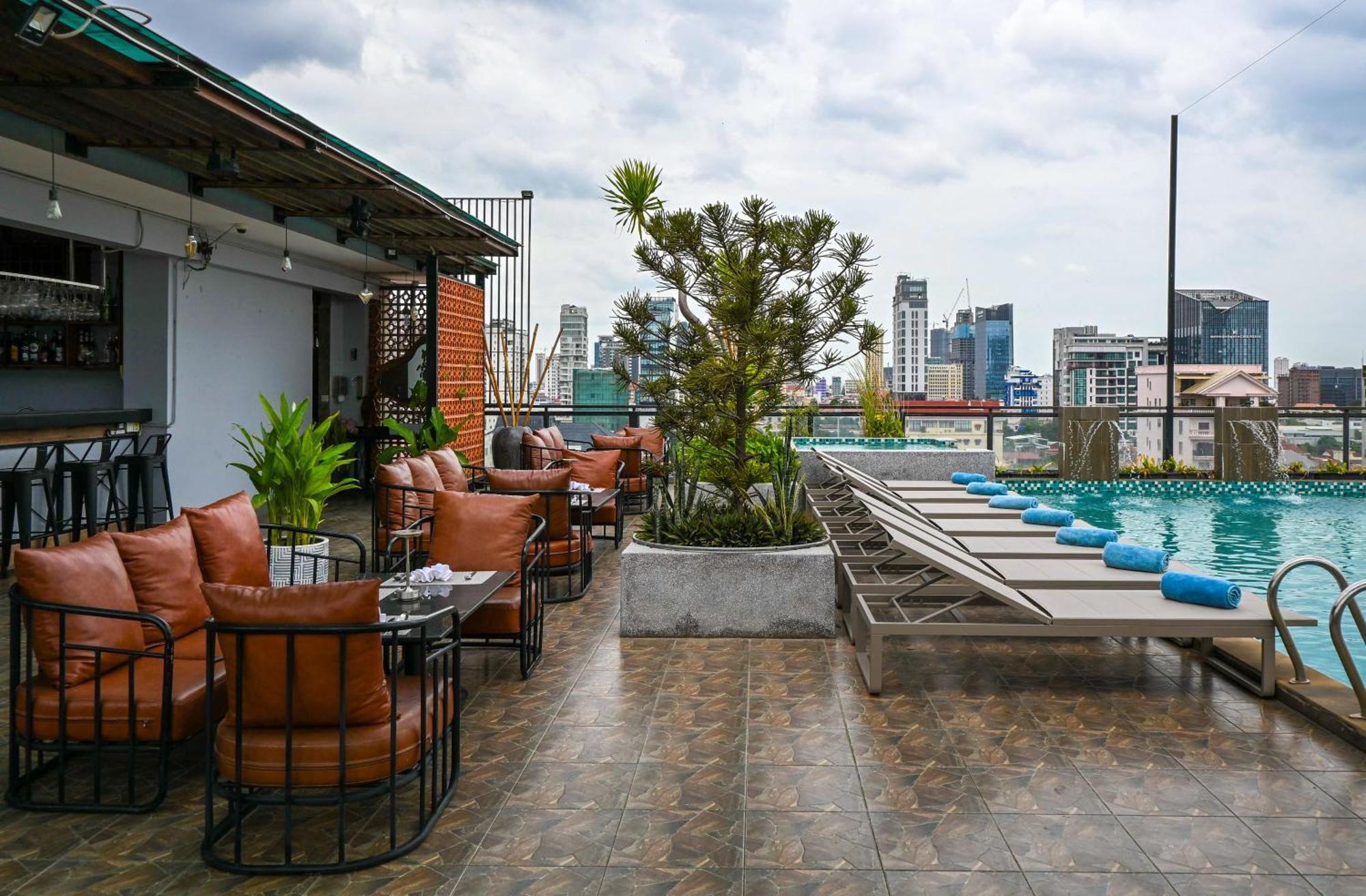 Phnom Penh 51 Hotel & Residences Buitenkant foto