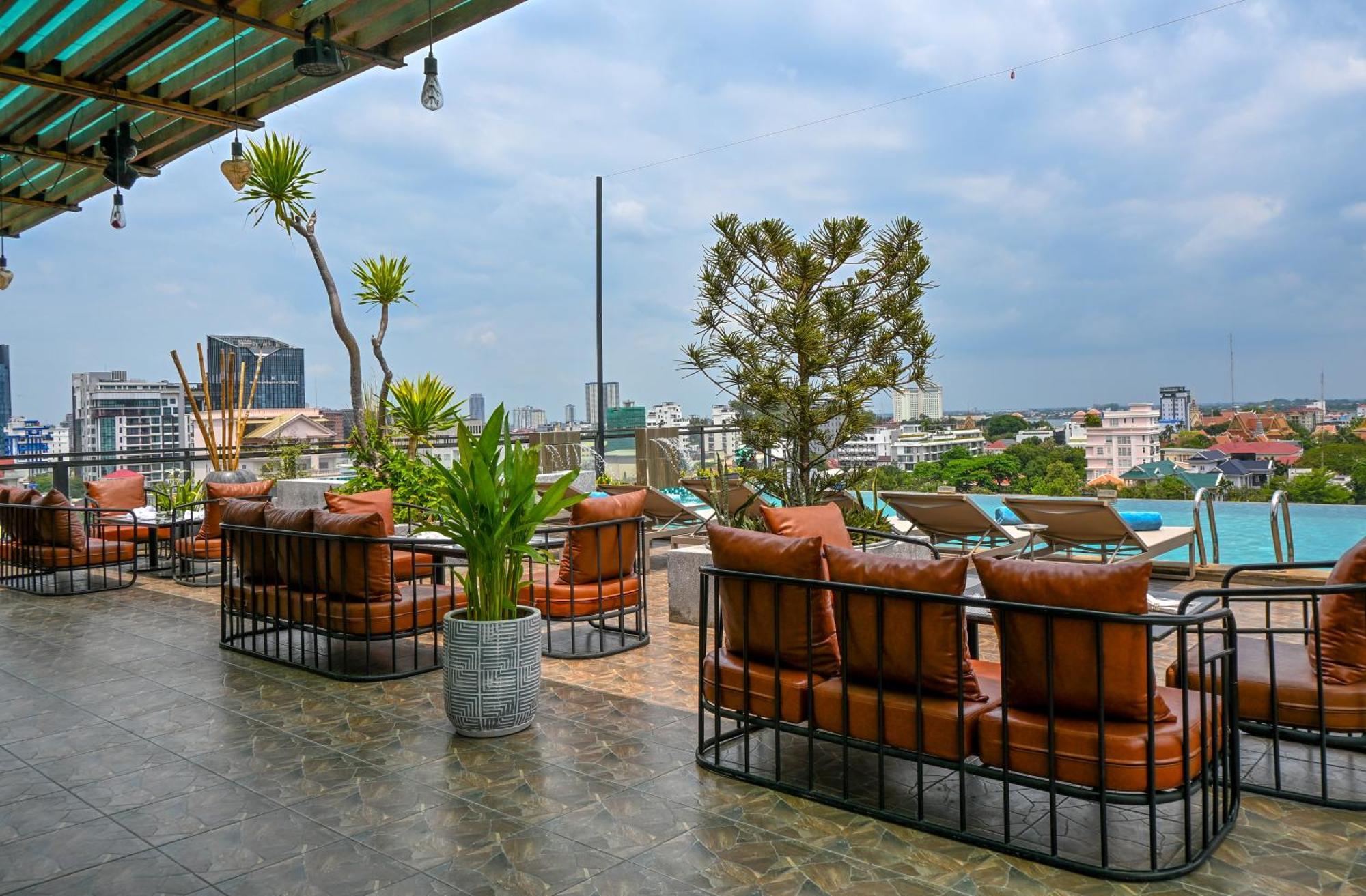 Phnom Penh 51 Hotel & Residences Buitenkant foto