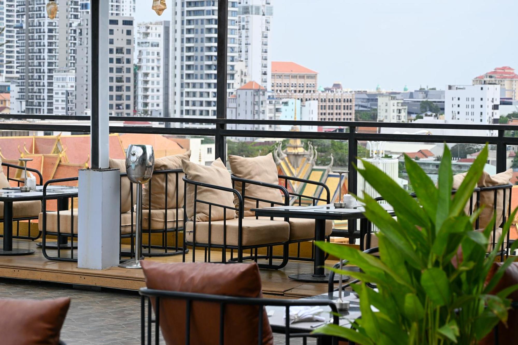 Phnom Penh 51 Hotel & Residences Buitenkant foto